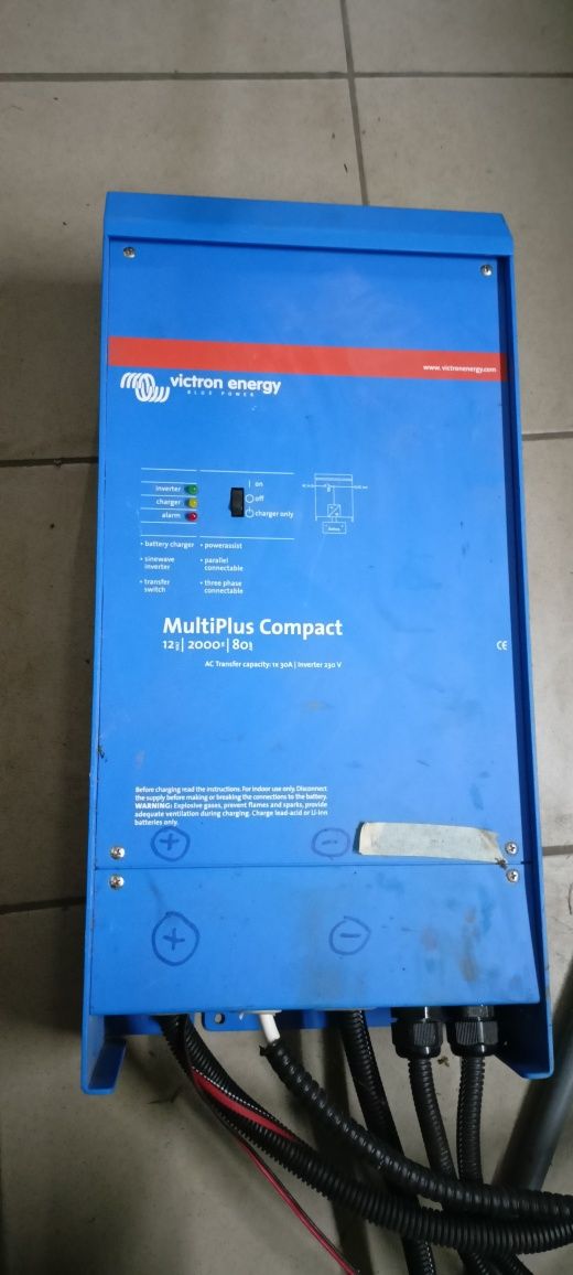 Инвертор Victron Energy MultiPlus C 12/2000/80-30 інветрор