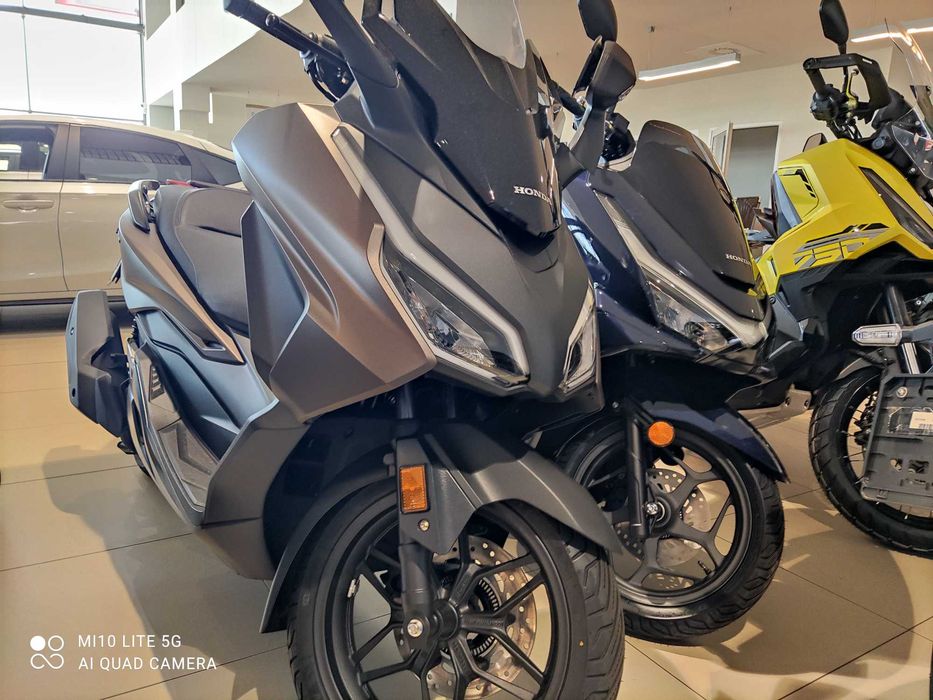Skuter Honda Forza 125 KUFER GRATIS