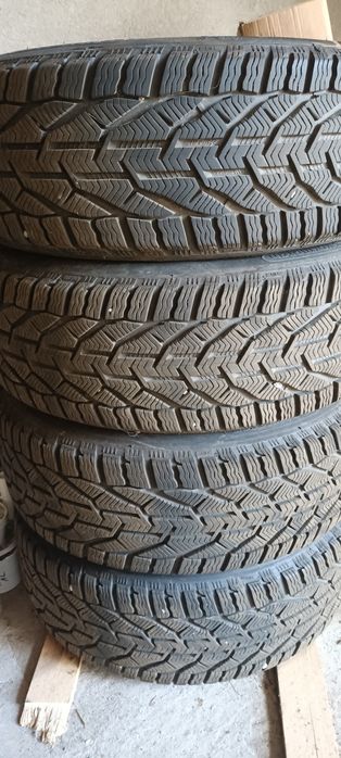 Zestaw opon zimowych z felgami 17 4 x 108