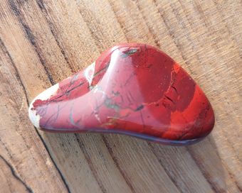 Jaspis czerwony amulet czakra podstawy ponad 15 gram