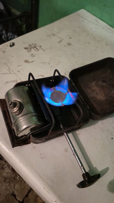 Рідкопаливний пальник, горілка, коногонка, джміль бензиновий