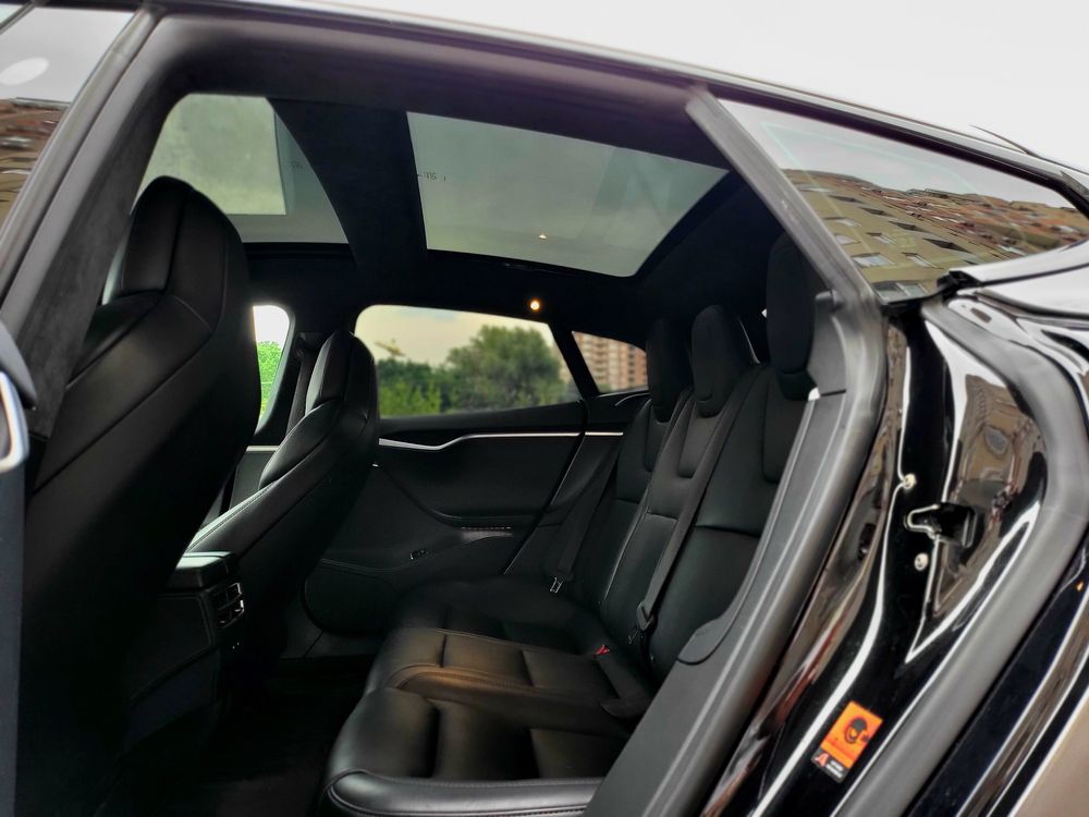 Tesla model S 75 2017р без ДТП в Наявності