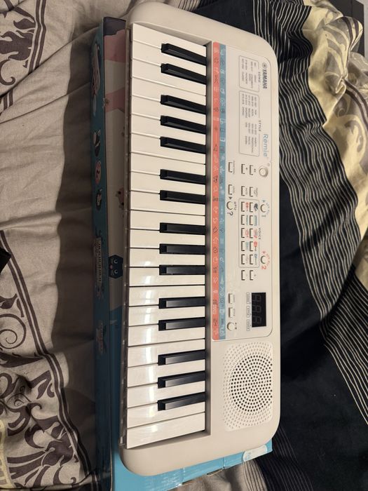 Keyboard YAMAHA PSS-E30