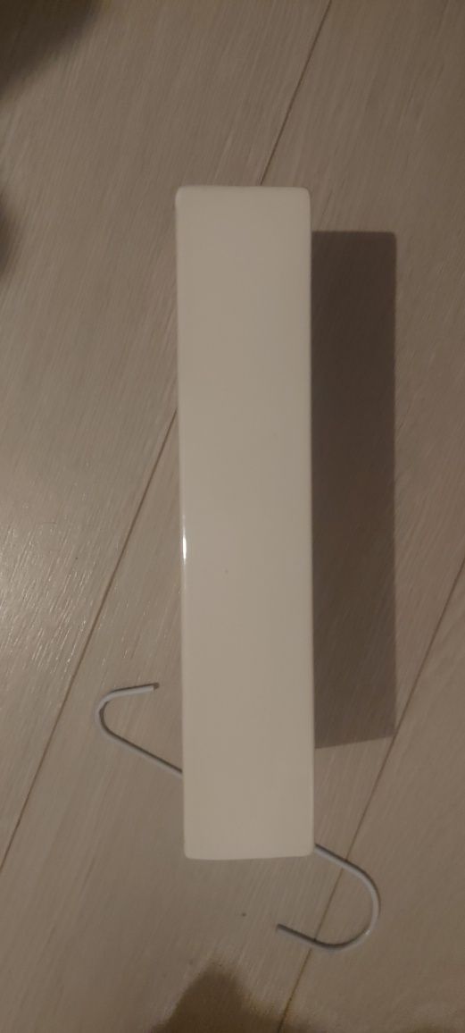Pojemnik na wode na grzejnik