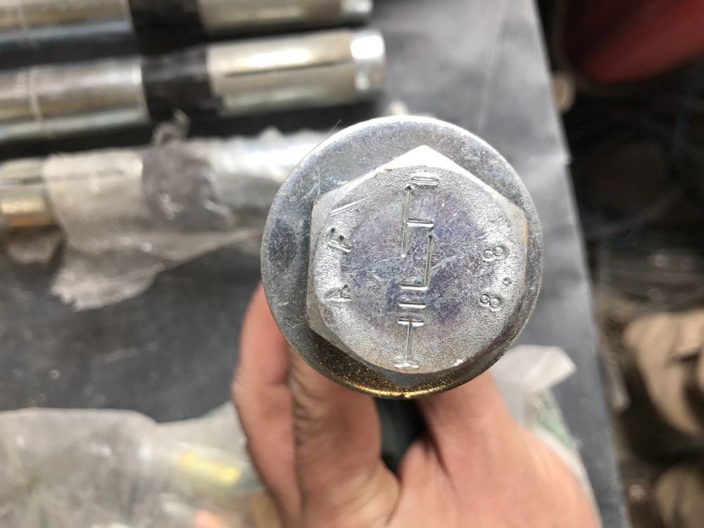 Kotwa metalowa   do betonu