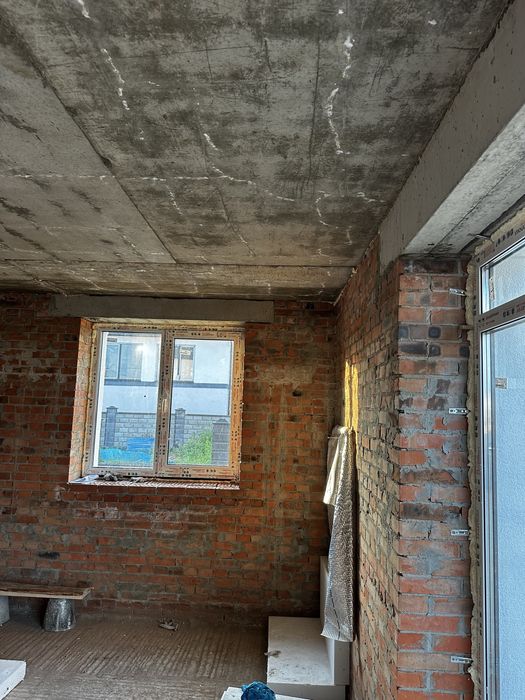Продам котедж двоян за 3ю поліклінікою на Макарова