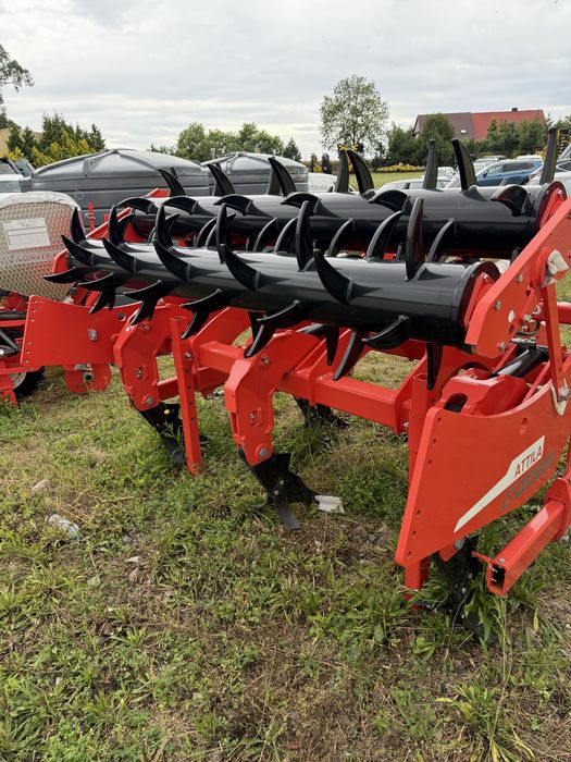 Głębosz pług dłutowy ATTILA 250/5 HYDRO Maschio Gaspardo