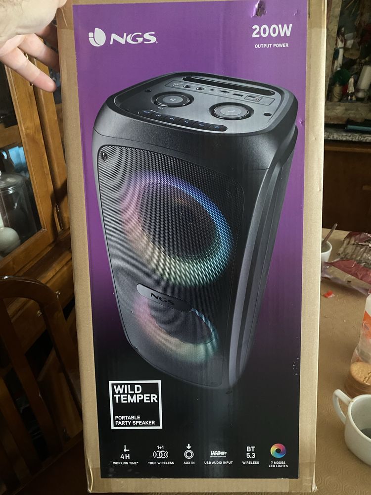 Coluna Nova na caixa de Som NGS 200 w