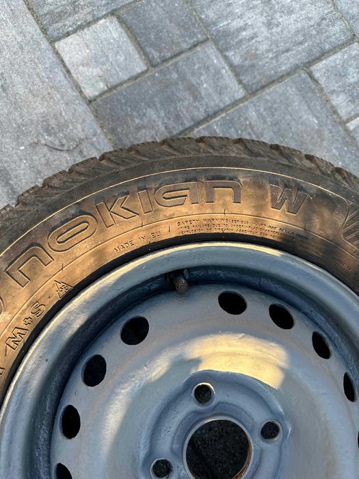 Opony z felgami NOKIAN 175/70 R13 82T