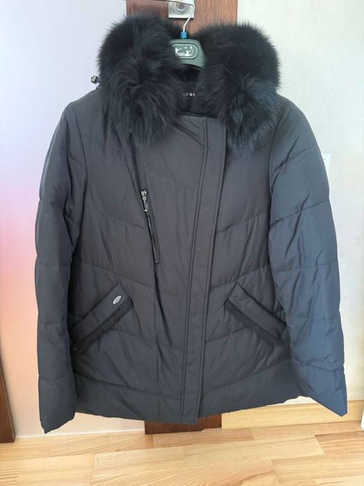 Жіноча зимова куртка