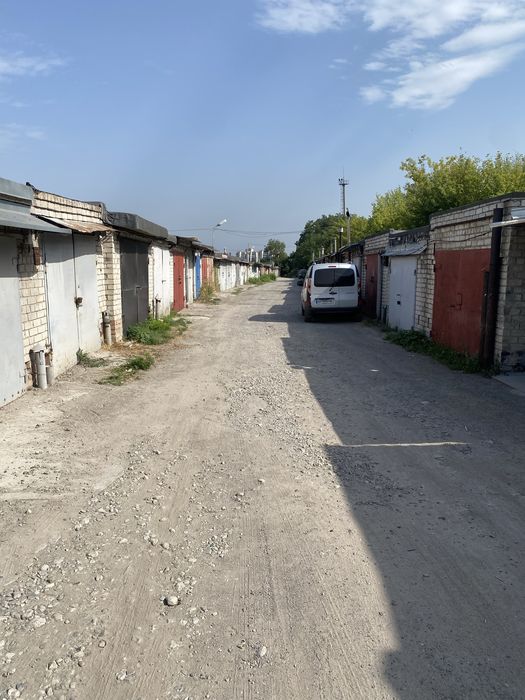 Продам капітальний гараж