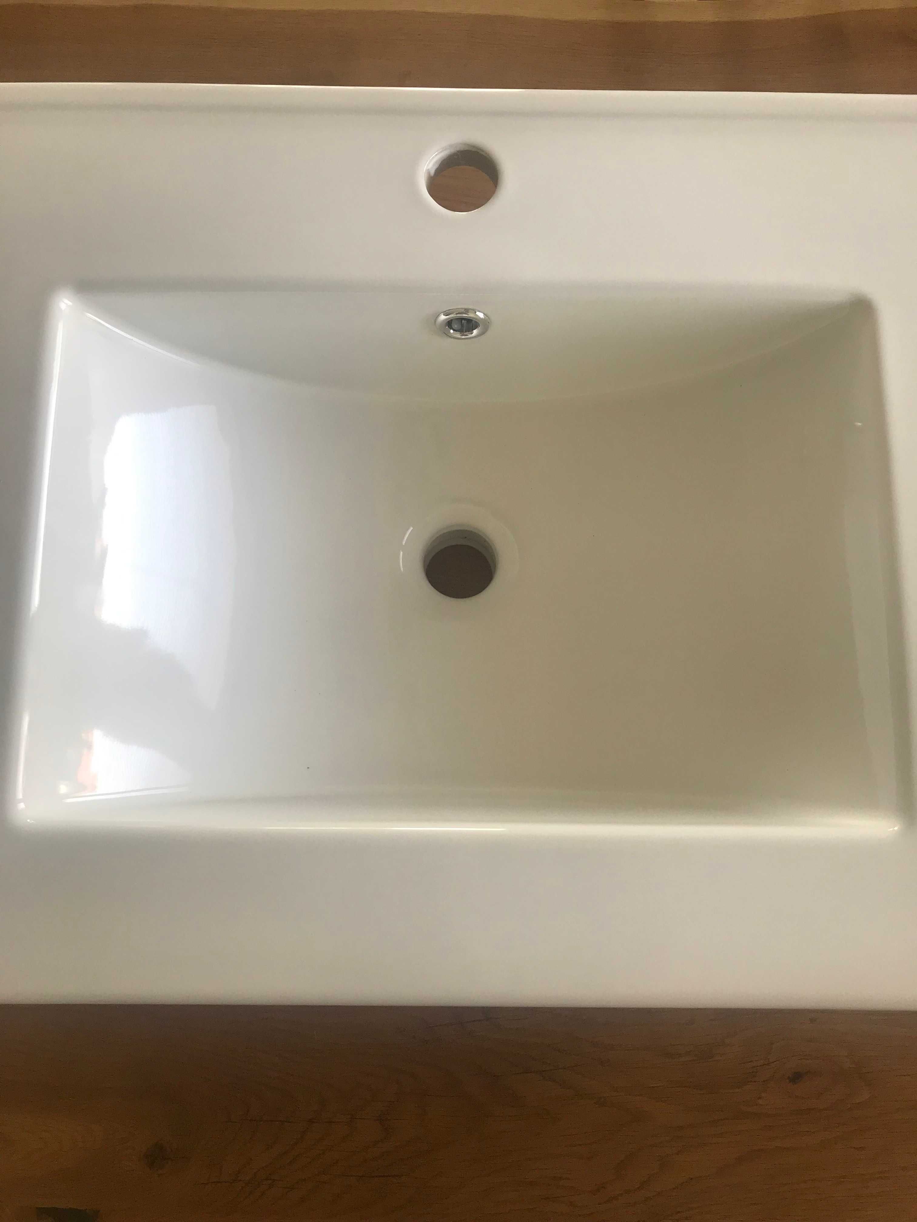 Umywalka Spek z otworem 60 cm biała (nowa)