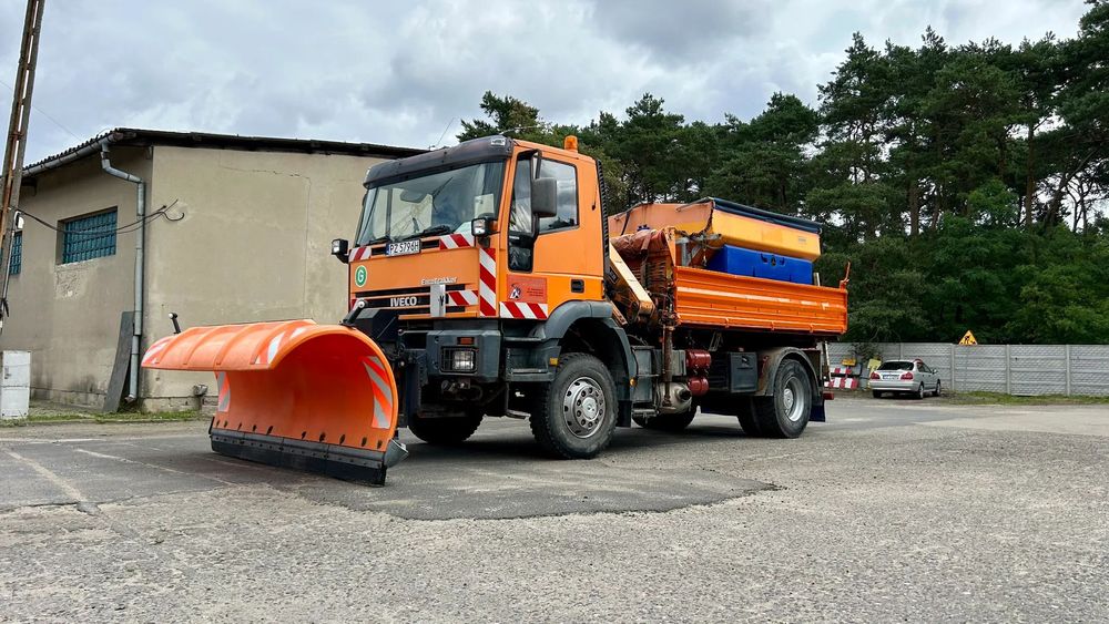 Iveco Eurotrakker 190  Iveco 190 Eurotrakker pojazd specjalny do zimowego utrzymania