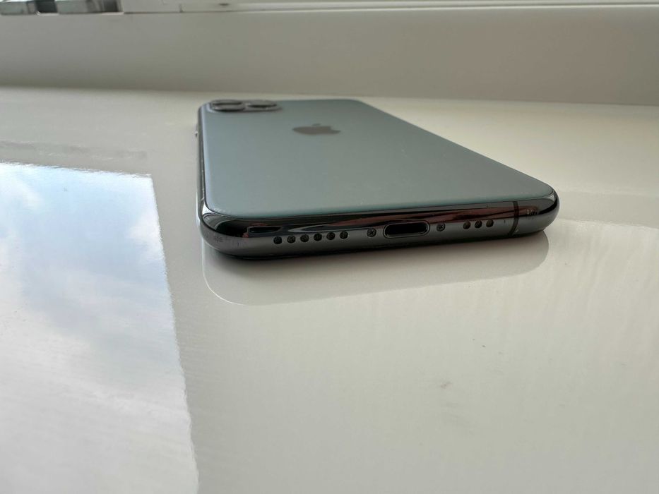 Продам iphone 11 pro