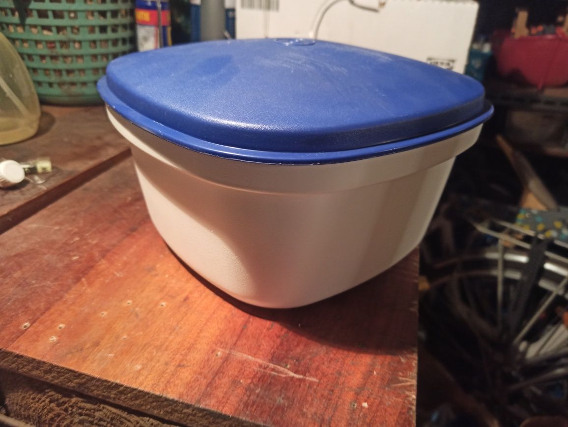 pojemnik Tupperware