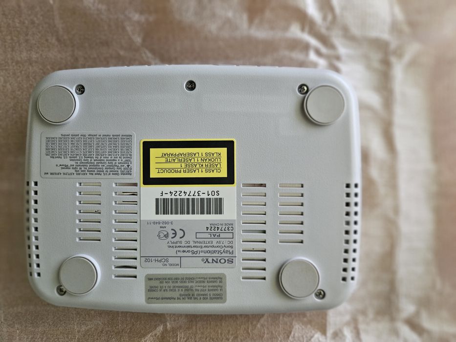Konsola PlayStation PSone 102C kompletny stan kolekcjonerski