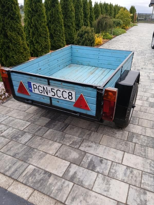 Przyczepka samochodowa zarejestrowana bdb stan