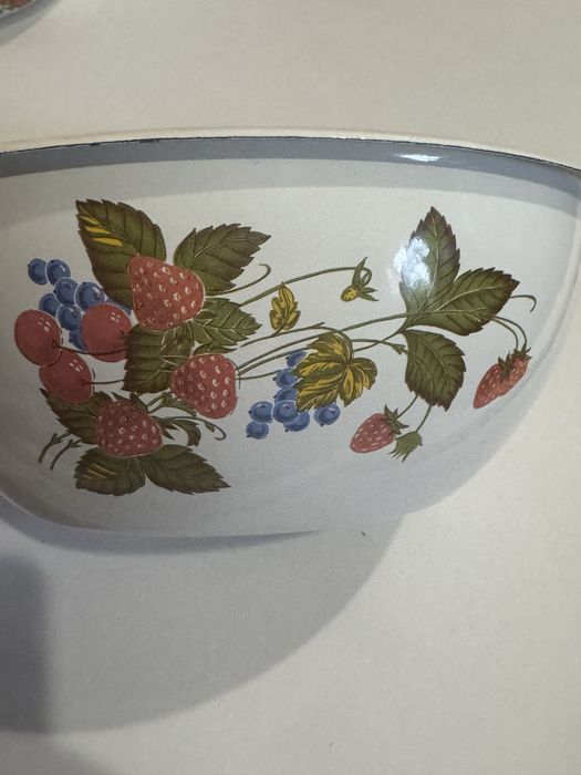 Ємальована миска  , 28х10, нова