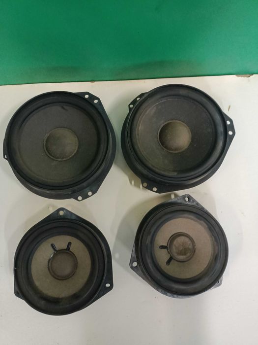 Динаміки в авто. Ніссан Максима, Опель зафіра А, і інші.