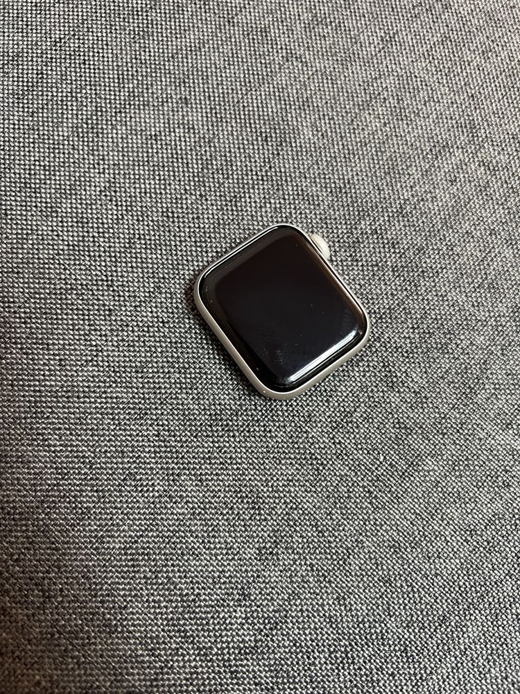 Apple Watch SE ( Gen2) 40 mm