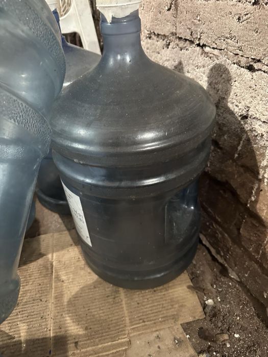 Продам бутлі для води! 18л