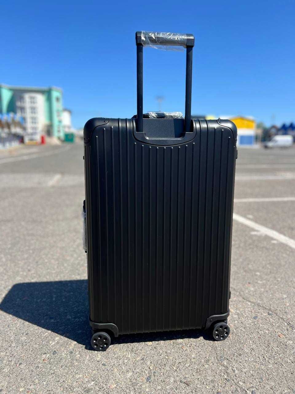 Черный чемодан Check In L Rimowa алюминиевый чемодан сумка c889