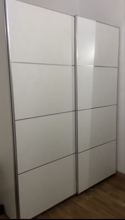 Roupeiro ikea 2 portas deslizantes
