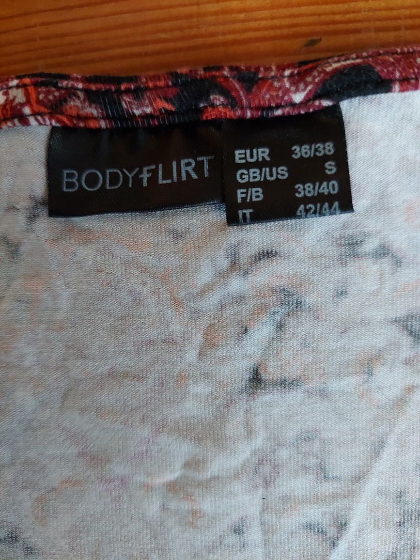 Sukienka body flirt 36/38