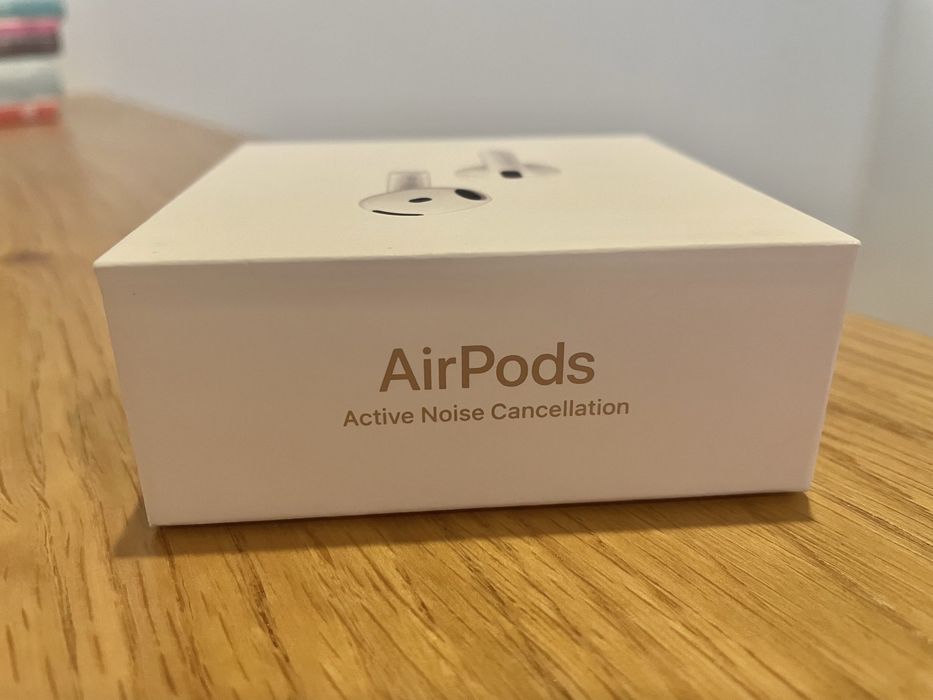 AirPods 4 Active Noise Cancellation