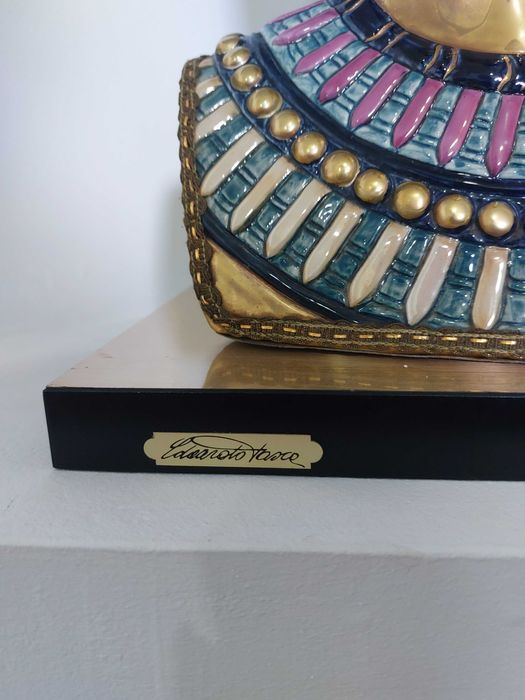 Busto de Eduardo Tasca