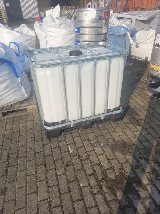 Mauser 1000 l , pojemnik na wodę