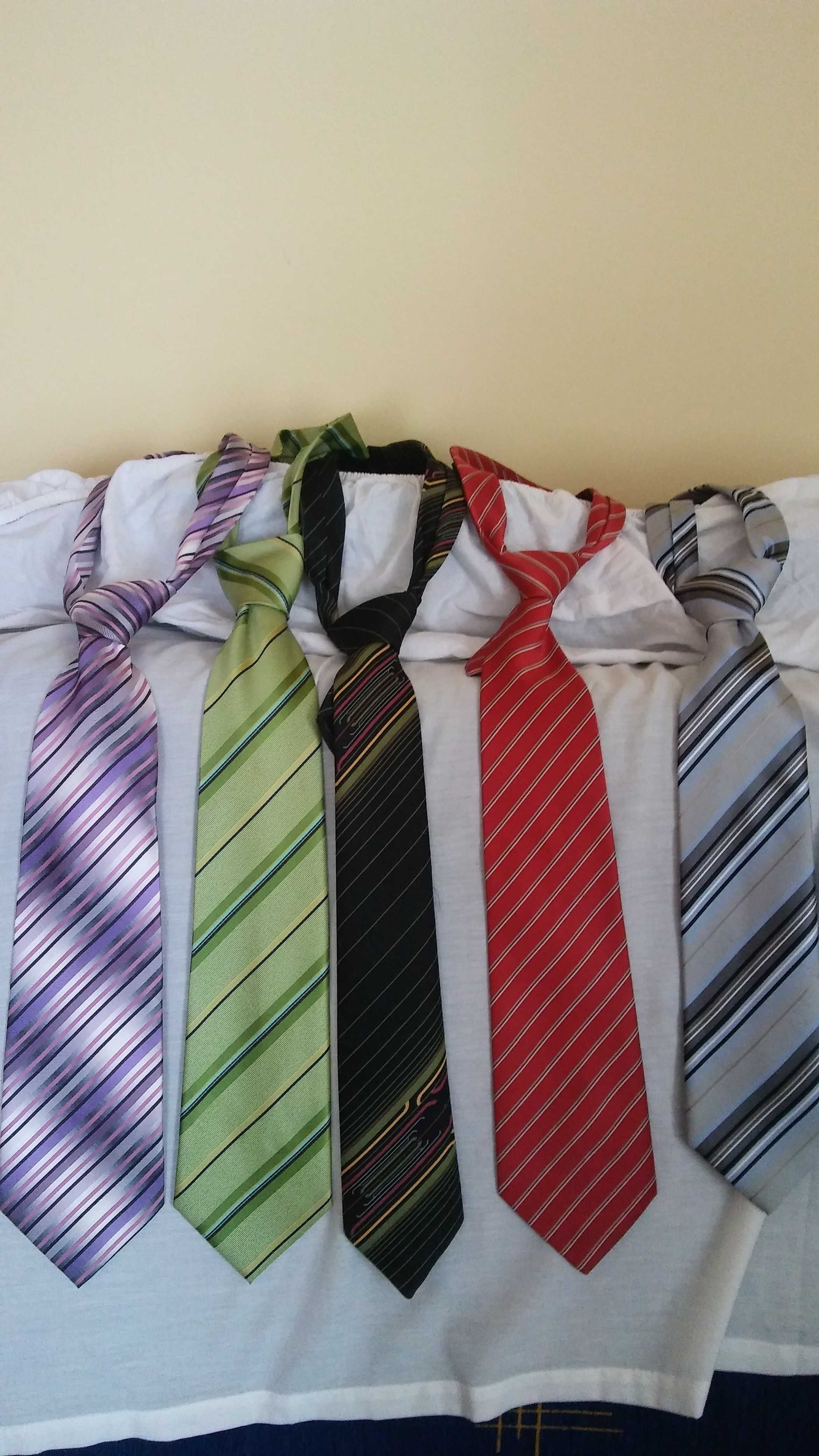 sprzedam krawaty