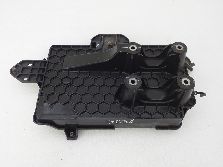 Base / caixa da bateria VOLKSWAGEN New Beetle Cabriolet (1Y7)