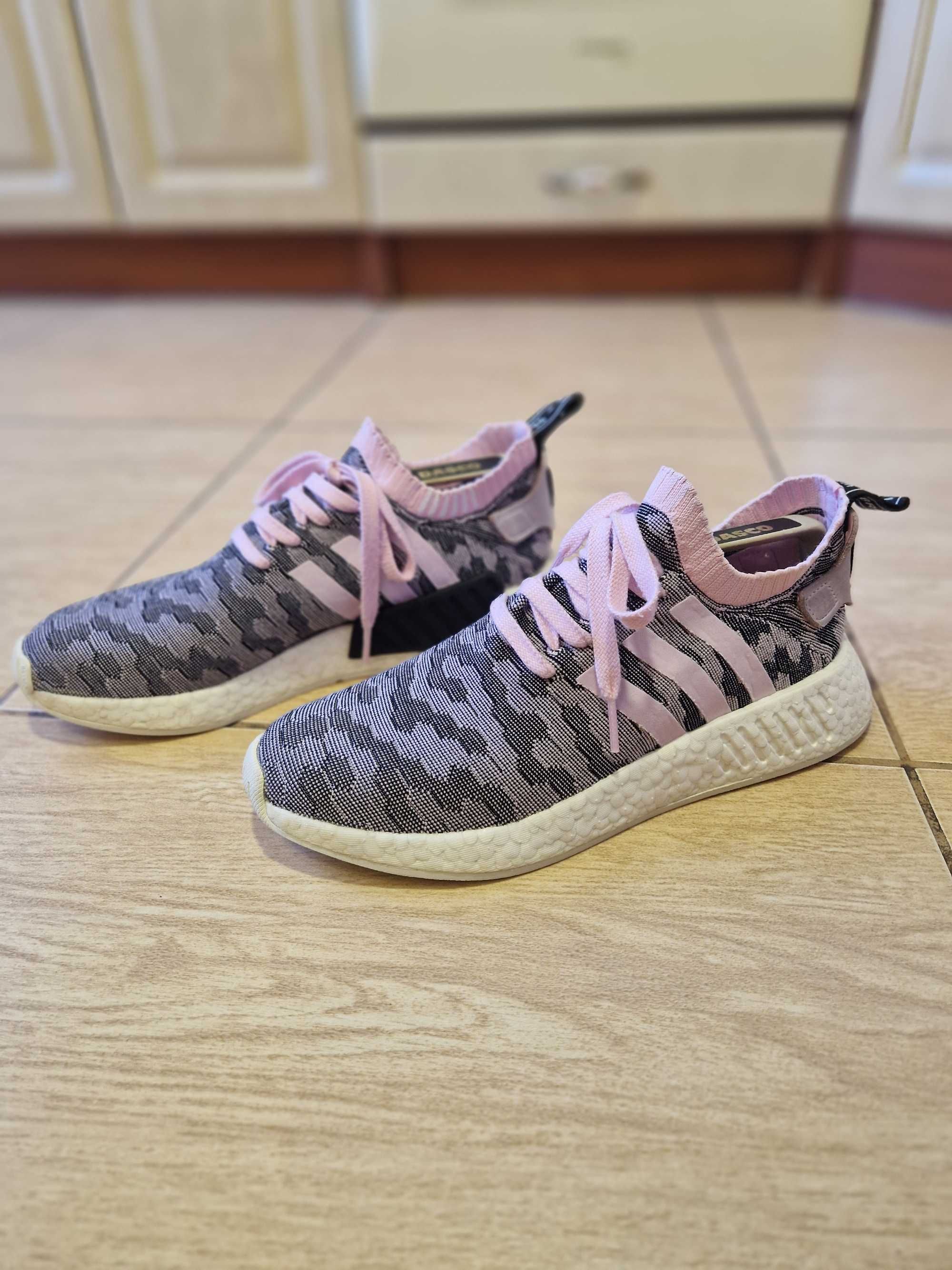 Оригинальные женские кроссовки adidas nmd r2 wonder pink black 41p.