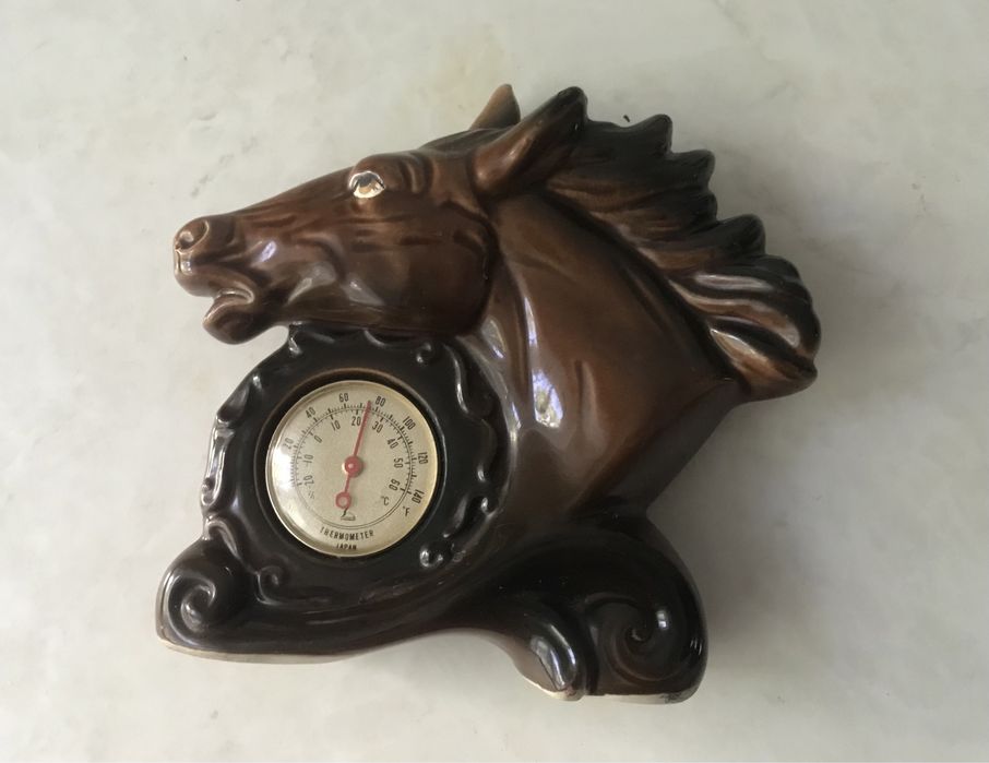 Статуэтка голова лошади  термометр- барометр