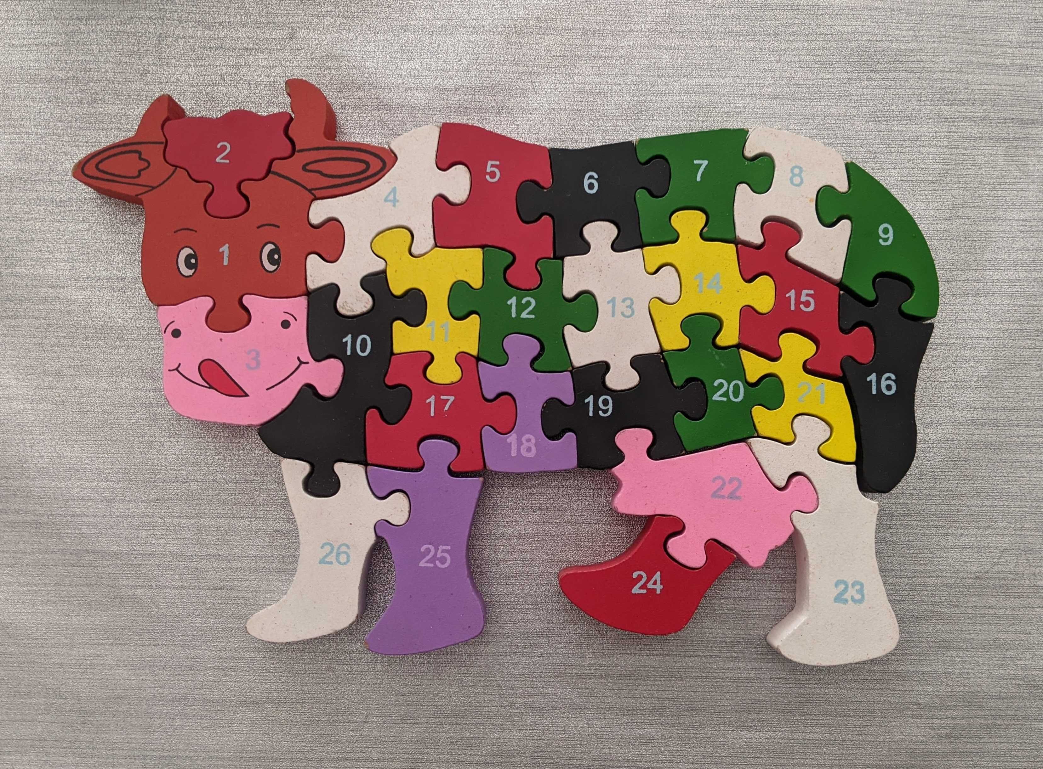 Puzzle drewniane, krowa, literki i liczby - stan dobry