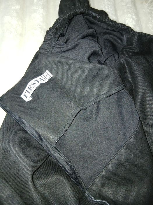 Чорна сукня в розмірі S FIESTA