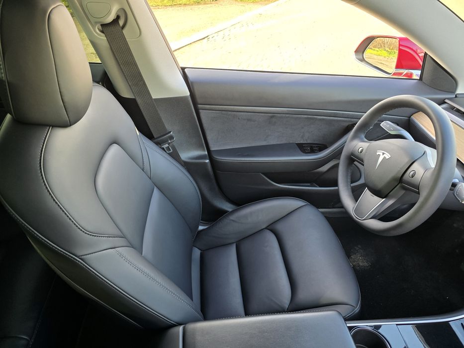 Продам Tesla Model 3