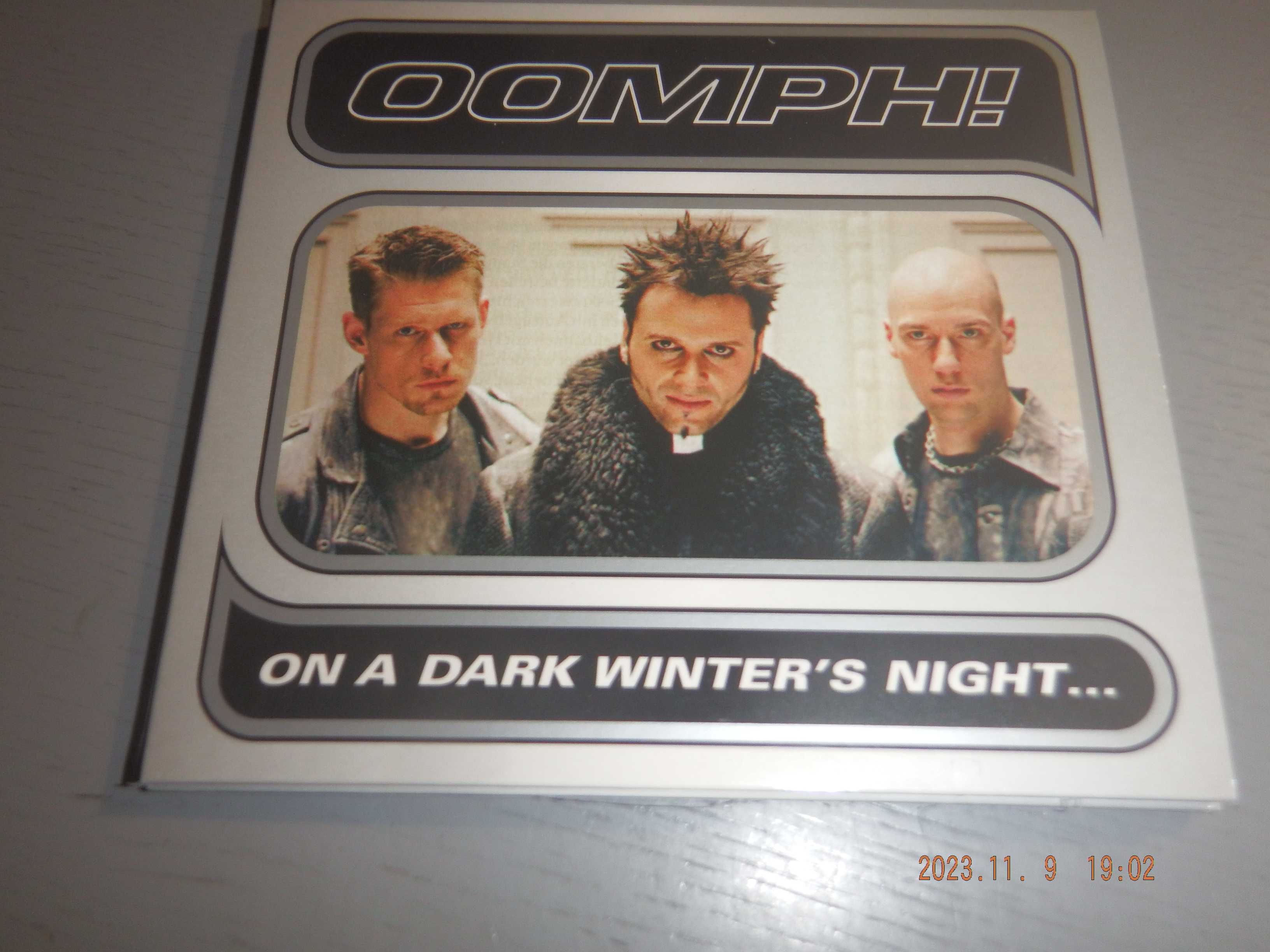 OOMPH ! - On a dark winter's night ...   digipack   LTD