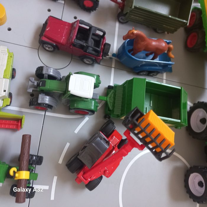 Siku traktory przyczepy zestaw