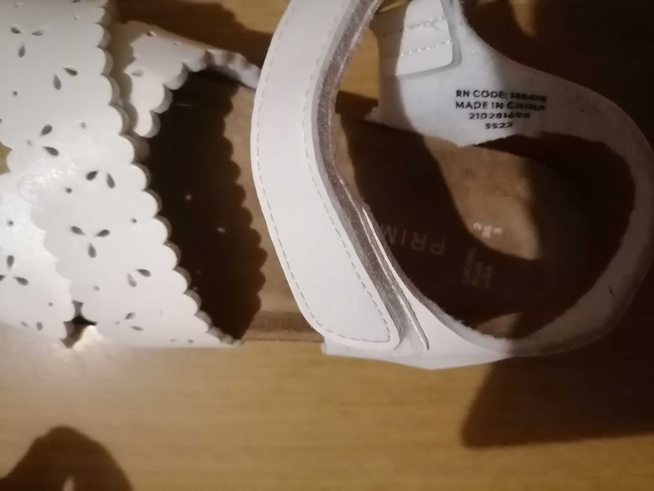 Sandálias Pele n 35 novas - Disponiveis (inclui CTT)