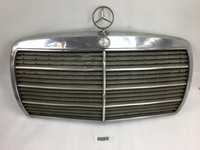 GRILL ATRAPA CELOWNIK ZNACZEK MERCEDES W124 1248880223 1985-1993