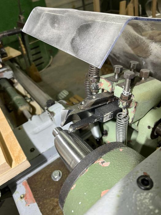 Верстат токарний по дереву