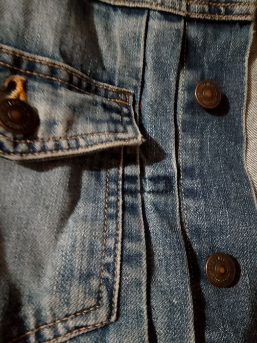 Фірмовий джинсовий піджак