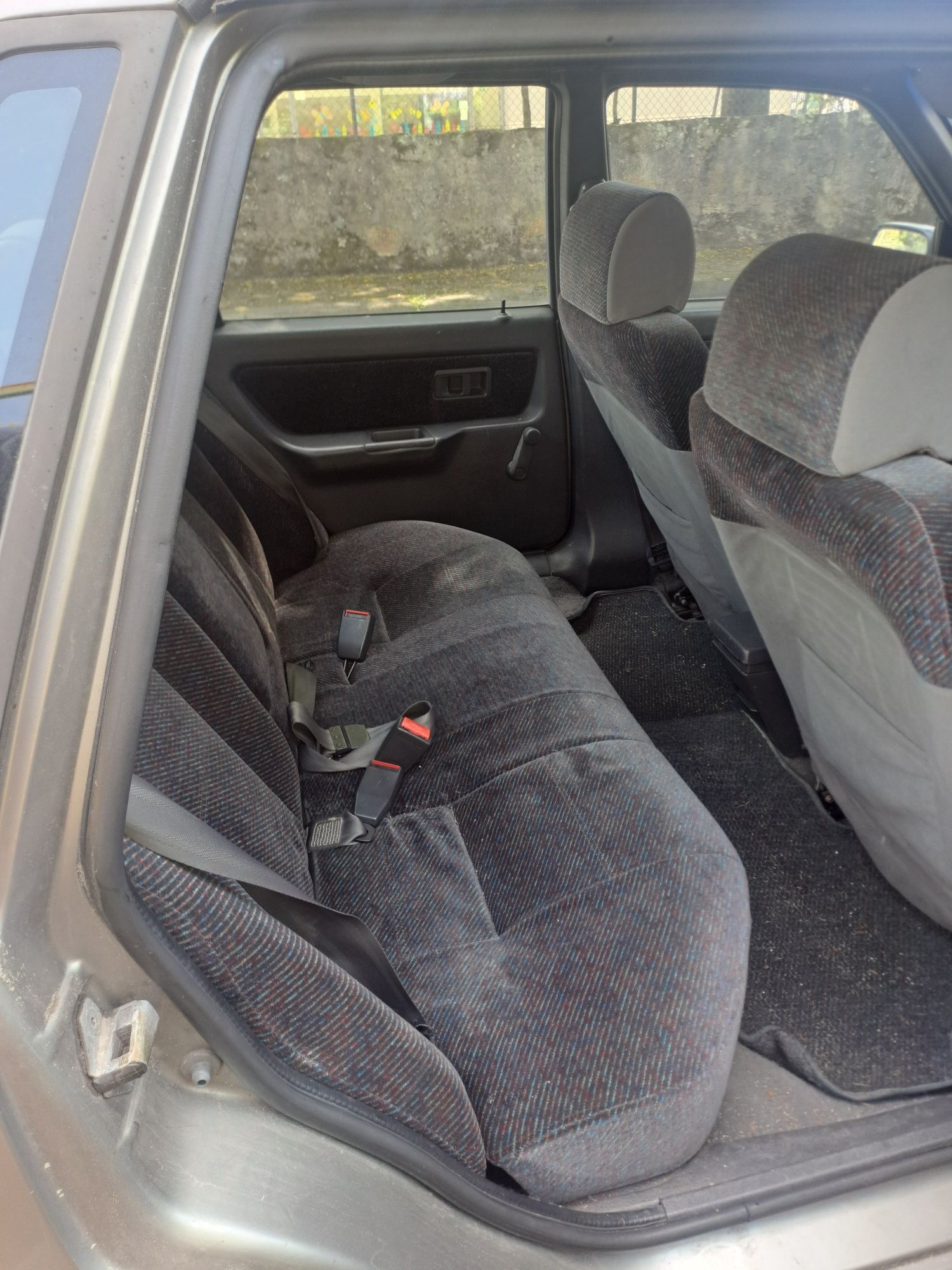 Volvo 460 GLE 1992 – Clássico com estilo e conforto!