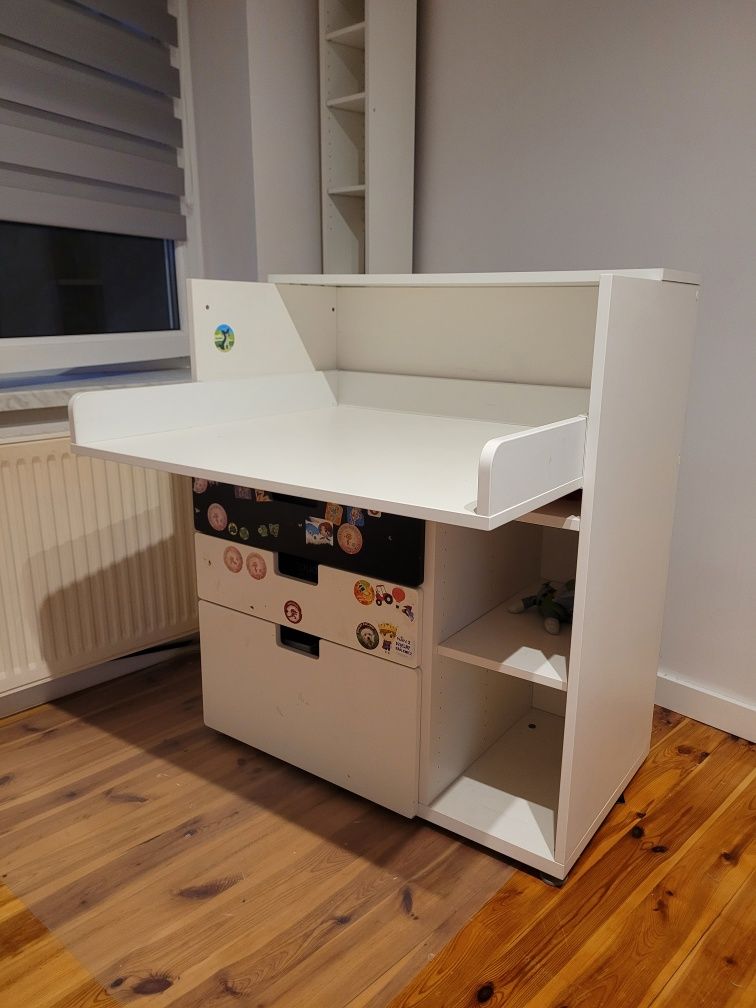 Biurko IKEA, przewijak -  Smastad ,