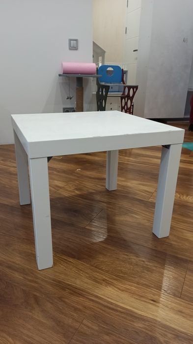 Журнальний стіл IKEA / Дитячий стіл