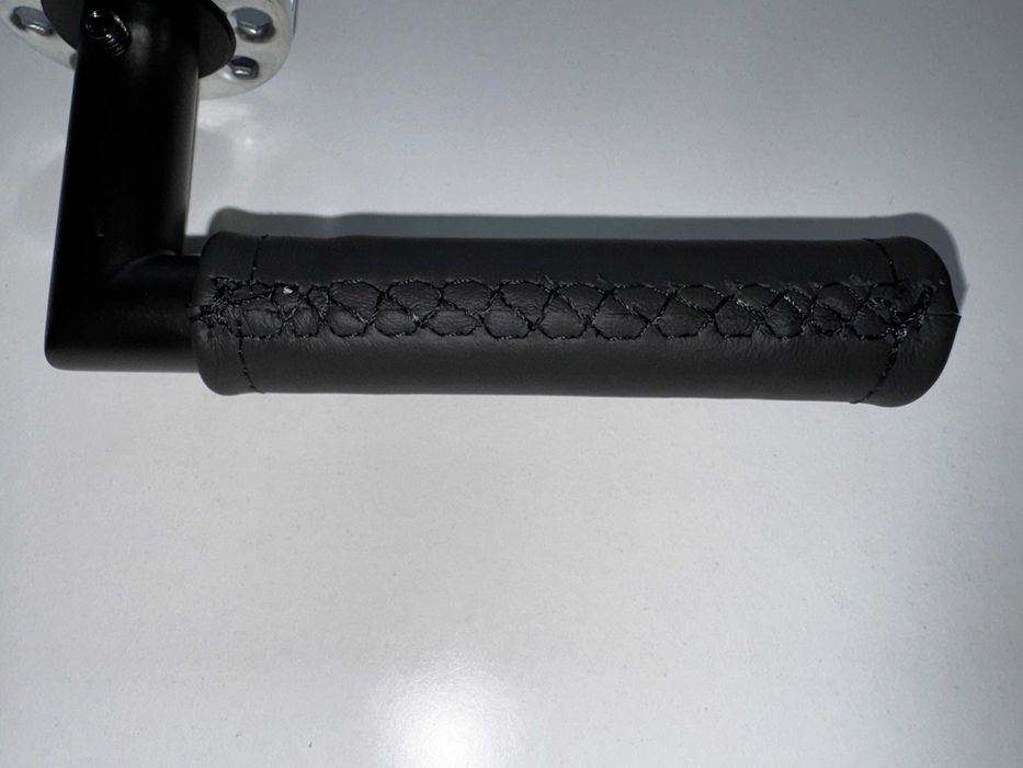 Klamka skórzana, obszywana skórą naturalną