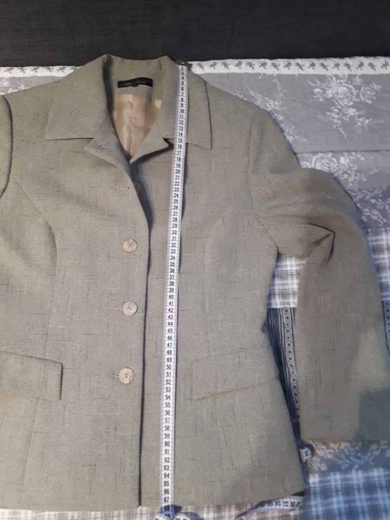 Seledynowa garsonka rozmiar 40/L