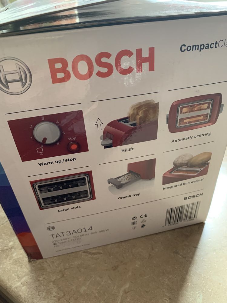 Тостер Bosch червоного кольору
